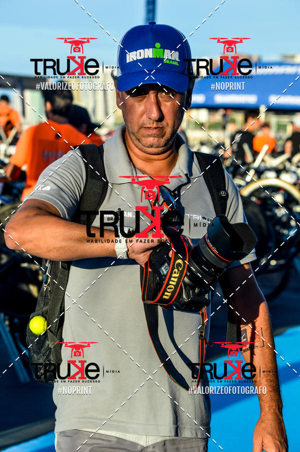 Buy your photos of the eventBike Check in IronMan 70.3  Fortaleza on Fotop