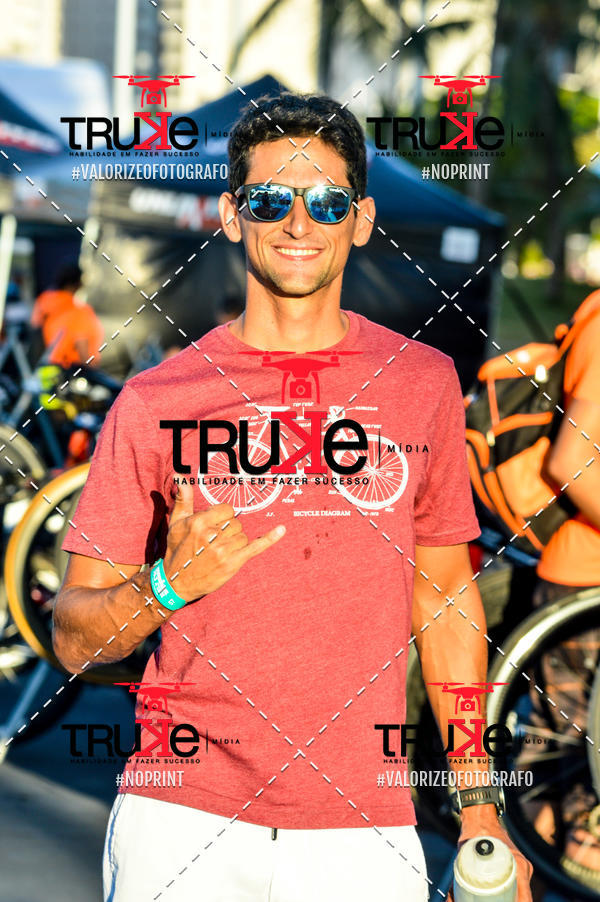 Buy your photos of the eventBike Check in IronMan 70.3  Fortaleza on Fotop