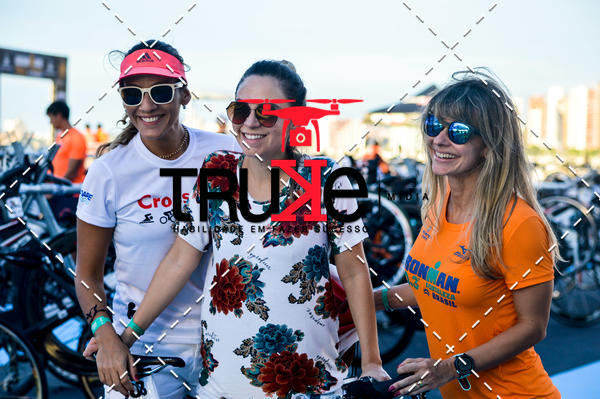 Buy your photos of the eventBike Check in IronMan 70.3  Fortaleza on Fotop