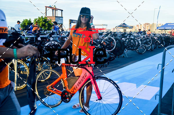 Buy your photos of the eventBike Check in IronMan 70.3  Fortaleza on Fotop