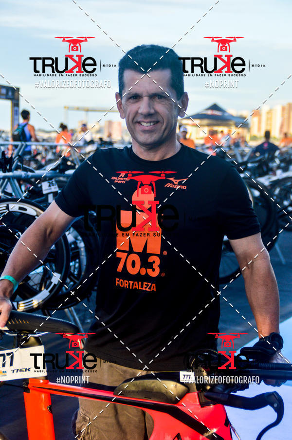 Buy your photos of the eventBike Check in IronMan 70.3  Fortaleza on Fotop
