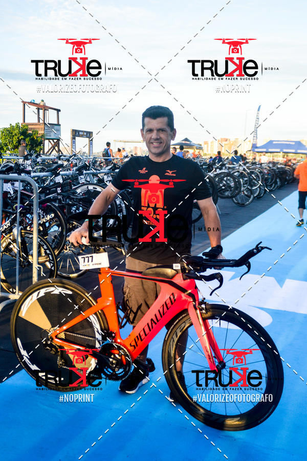 Buy your photos of the eventBike Check in IronMan 70.3  Fortaleza on Fotop