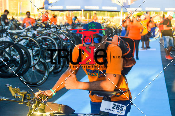 Buy your photos of the eventBike Check in IronMan 70.3  Fortaleza on Fotop