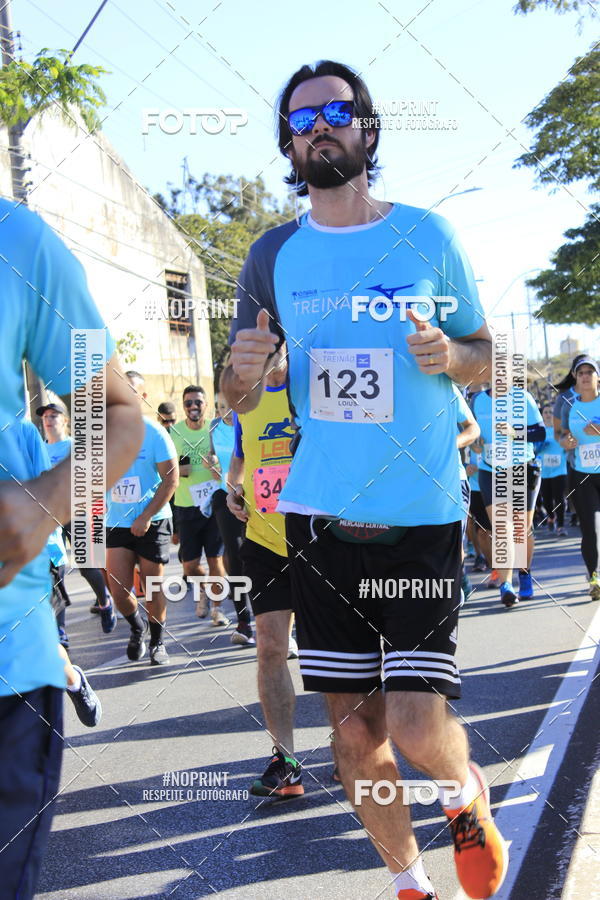 Buy your photos of the eventTreino S Marcas Outlet Mizuno on Fotop