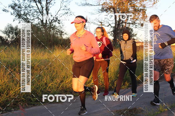 Buy your photos of the eventTreino Amigos da F� - Turma da Corrida e Amigos on Fotop