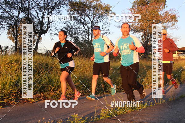 Buy your photos of the eventTreino Amigos da F� - Turma da Corrida e Amigos on Fotop