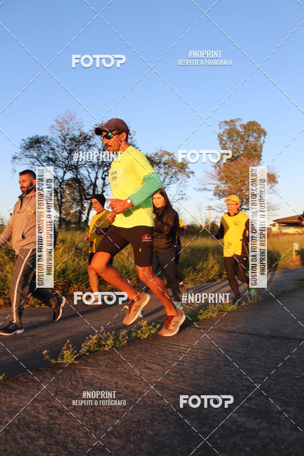 Buy your photos of the eventTreino Amigos da F� - Turma da Corrida e Amigos on Fotop