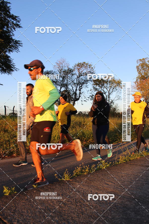 Buy your photos of the eventTreino Amigos da F� - Turma da Corrida e Amigos on Fotop