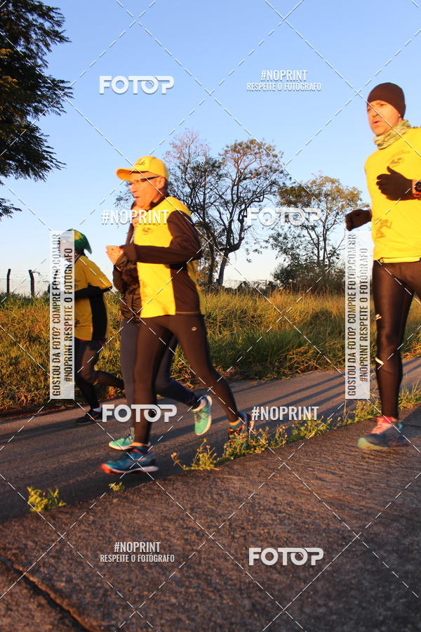 Buy your photos of the eventTreino Amigos da F� - Turma da Corrida e Amigos on Fotop
