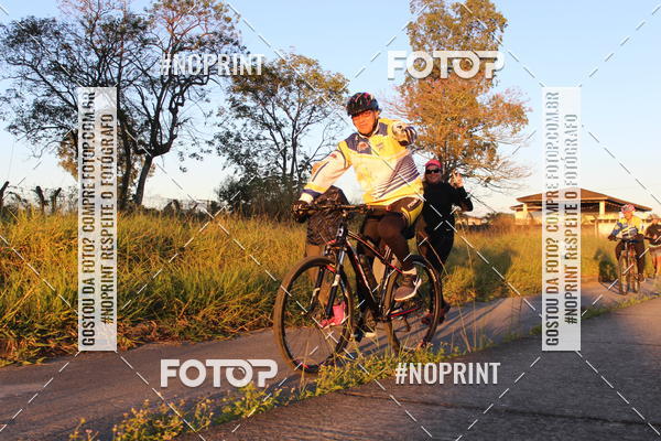 Buy your photos of the eventTreino Amigos da F� - Turma da Corrida e Amigos on Fotop