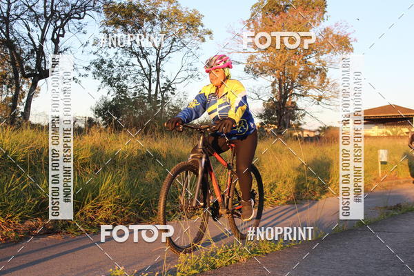 Buy your photos of the eventTreino Amigos da F� - Turma da Corrida e Amigos on Fotop