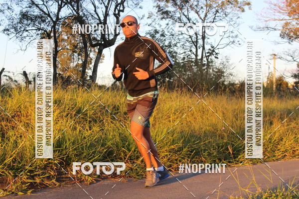 Buy your photos of the eventTreino Amigos da F� - Turma da Corrida e Amigos on Fotop