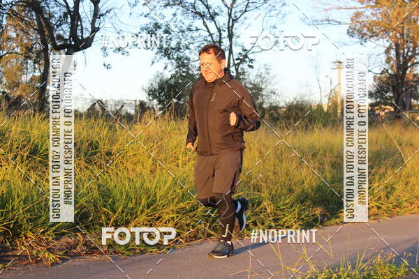 Buy your photos of the eventTreino Amigos da F� - Turma da Corrida e Amigos on Fotop