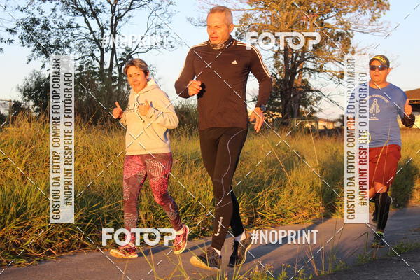 Buy your photos of the eventTreino Amigos da F� - Turma da Corrida e Amigos on Fotop