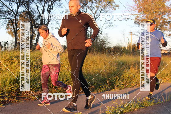 Buy your photos of the eventTreino Amigos da F� - Turma da Corrida e Amigos on Fotop