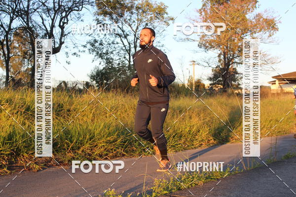 Buy your photos of the eventTreino Amigos da F� - Turma da Corrida e Amigos on Fotop