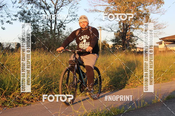 Buy your photos of the eventTreino Amigos da F� - Turma da Corrida e Amigos on Fotop