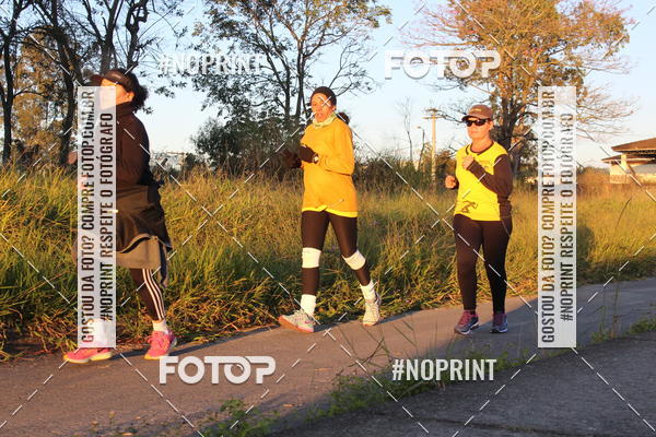 Buy your photos of the eventTreino Amigos da F� - Turma da Corrida e Amigos on Fotop
