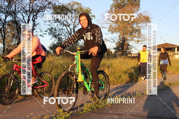 Buy your photos of the eventTreino Amigos da F� - Turma da Corrida e Amigos on Fotop