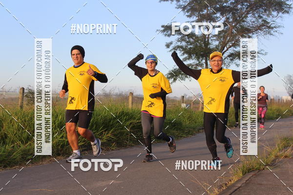 Buy your photos of the eventTreino Amigos da F� - Turma da Corrida e Amigos on Fotop
