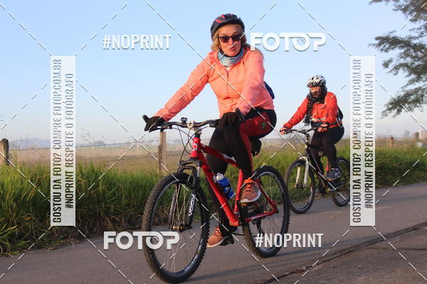 Buy your photos of the eventTreino Amigos da F� - Turma da Corrida e Amigos on Fotop