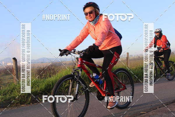 Buy your photos of the eventTreino Amigos da F� - Turma da Corrida e Amigos on Fotop