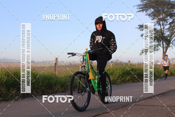 Buy your photos of the eventTreino Amigos da F� - Turma da Corrida e Amigos on Fotop