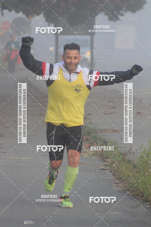 Buy your photos of the eventTreino Amigos da F� - Turma da Corrida e Amigos on Fotop