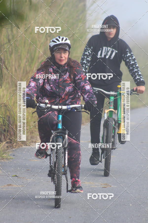 Buy your photos of the eventTreino Amigos da F� - Turma da Corrida e Amigos on Fotop