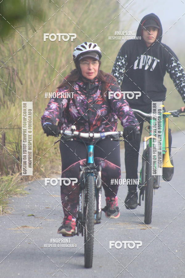 Buy your photos of the eventTreino Amigos da F� - Turma da Corrida e Amigos on Fotop