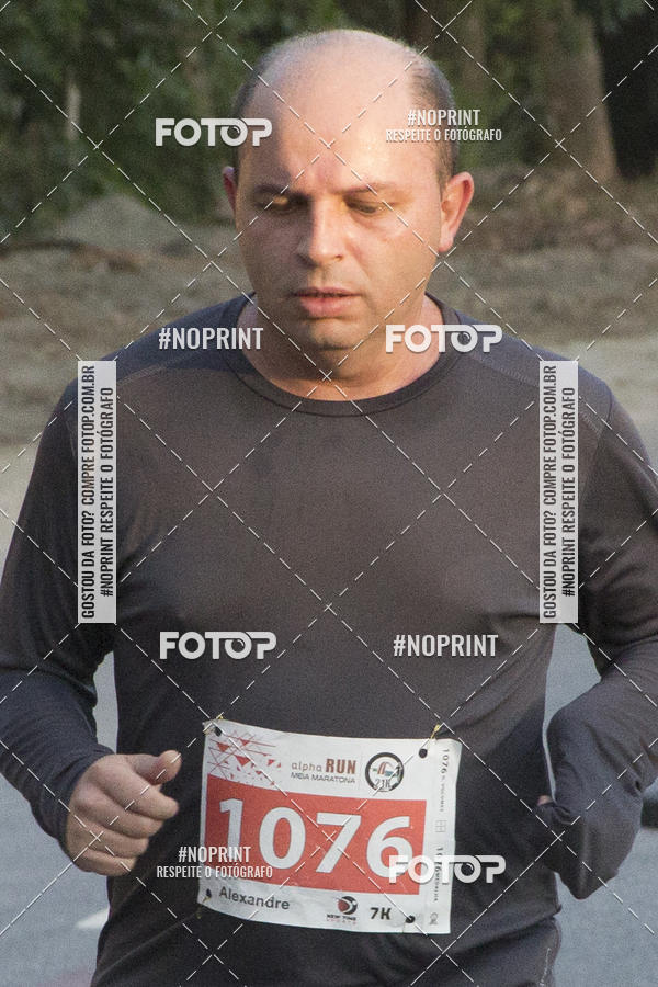 Buy your photos of the eventAlpha Run Series Alphaville 21K on Fotop