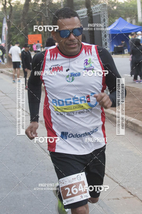 Buy your photos of the eventAlpha Run Series Alphaville 21K on Fotop