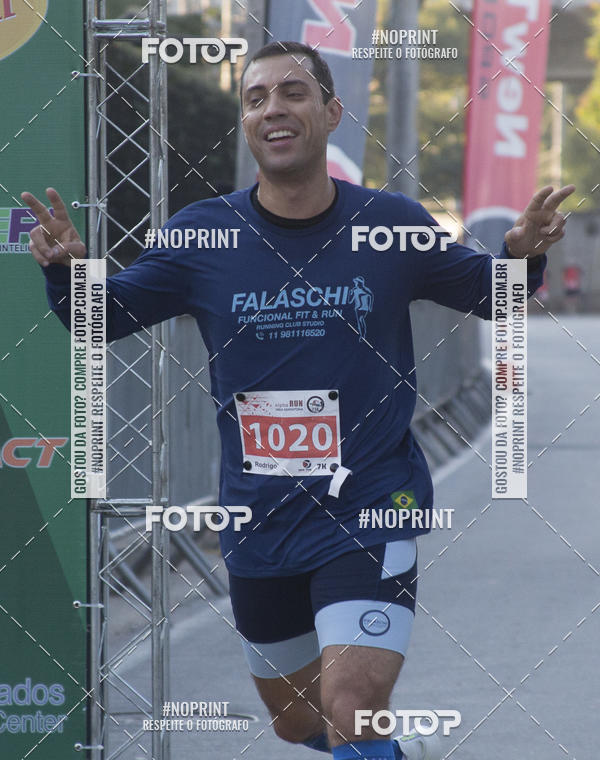 Buy your photos of the eventAlpha Run Series Alphaville 21K on Fotop