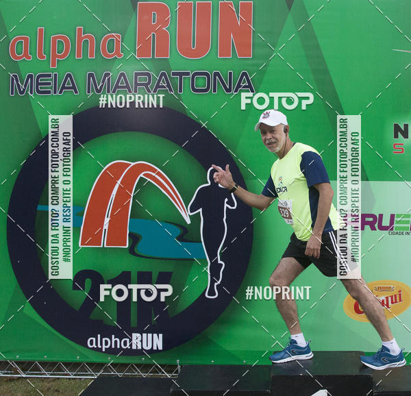 Buy your photos of the eventAlpha Run Series Alphaville 21K on Fotop