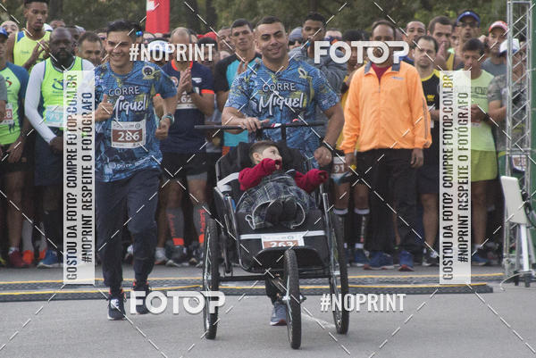 Buy your photos of the eventAlpha Run Series Alphaville 21K on Fotop