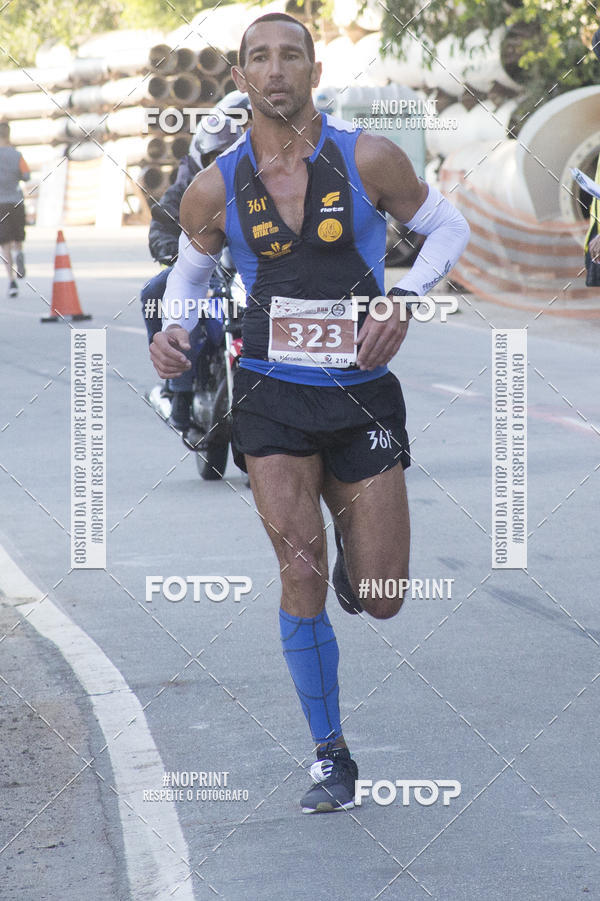 Buy your photos of the eventAlpha Run Series Alphaville 21K on Fotop