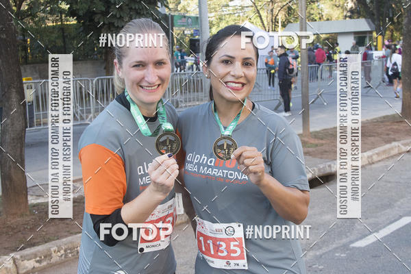 Buy your photos of the eventAlpha Run Series Alphaville 21K on Fotop