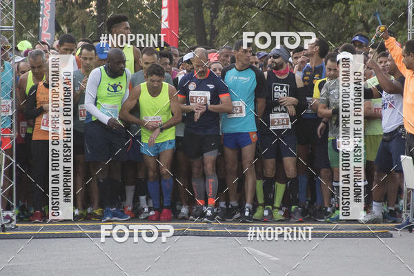 Buy your photos of the eventAlpha Run Series Alphaville 21K on Fotop