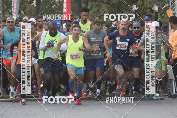 Buy your photos of the eventAlpha Run Series Alphaville 21K on Fotop