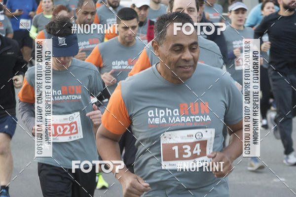 Buy your photos of the eventAlpha Run Series Alphaville 21K on Fotop