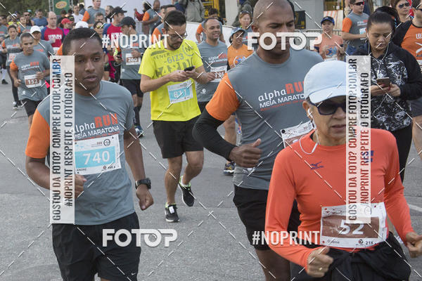 Buy your photos of the eventAlpha Run Series Alphaville 21K on Fotop