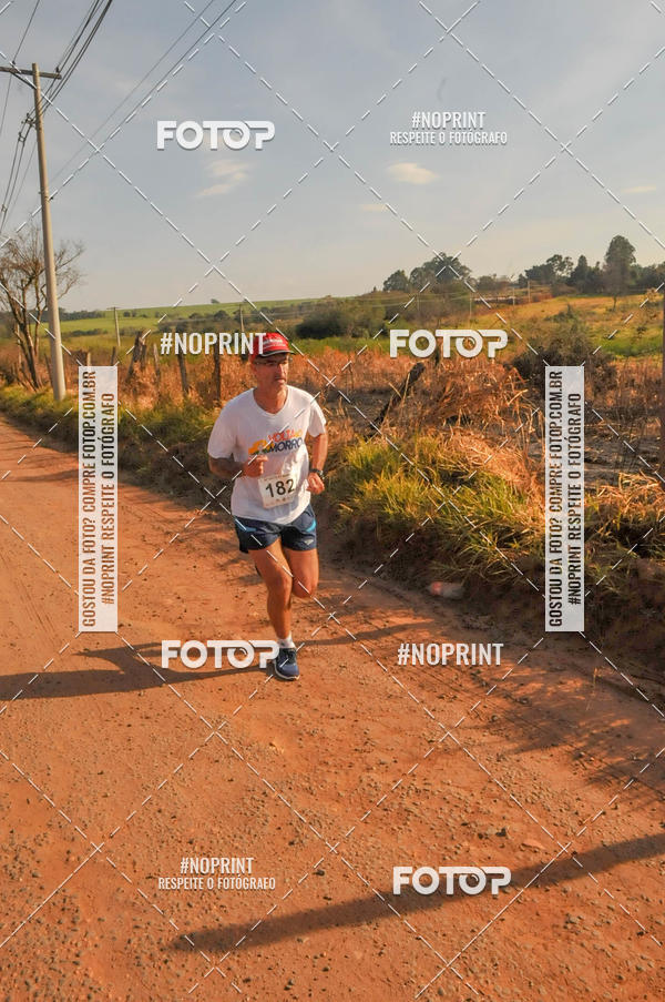 Achetez vos photos de l'�v�nement38� Volta ao Morro sur Fotop