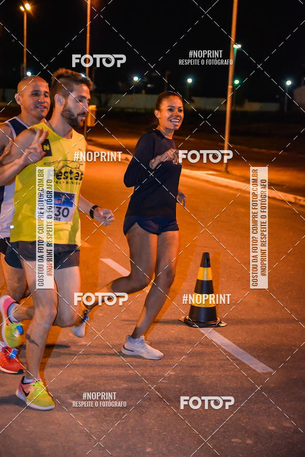 Buy your photos of the eventNight Race Mogi das Cruzes 2019 on Fotop