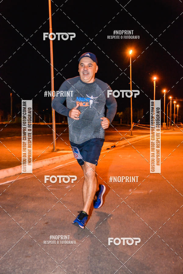 Buy your photos of the eventNight Race Mogi das Cruzes 2019 on Fotop