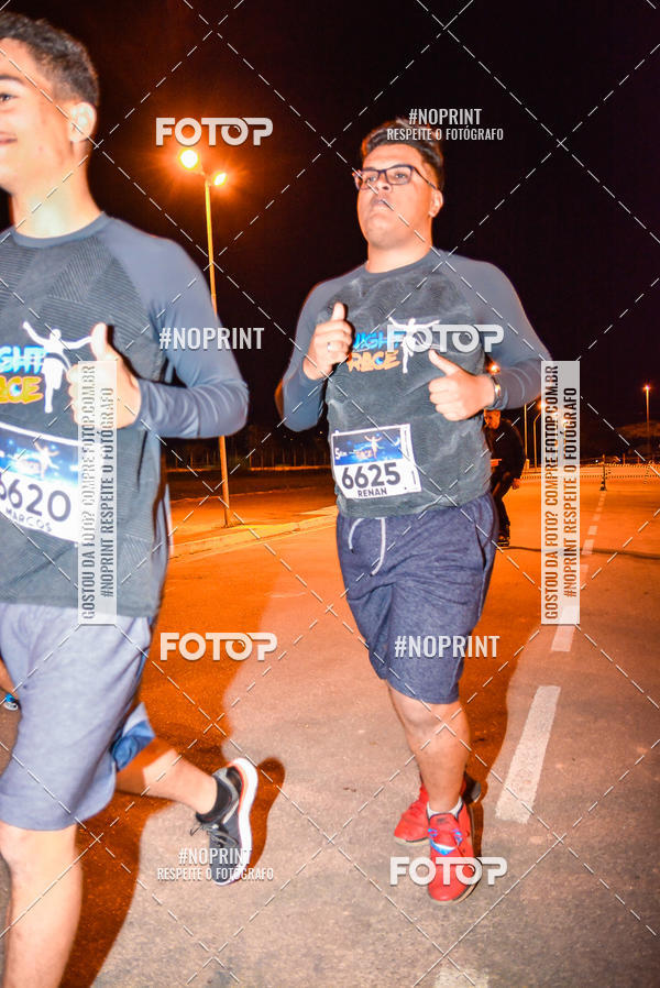 Buy your photos of the eventNight Race Mogi das Cruzes 2019 on Fotop
