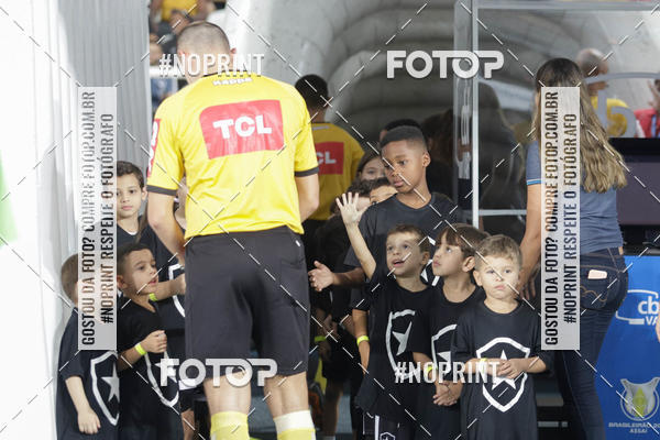 Achetez vos photos de l'vnementBotafogo x Grmio - Nilton Santos- 12/06/2019 sur Fotop
