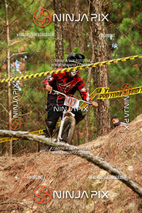 Buy your photos of the eventDownhill Pedreira on Fotop