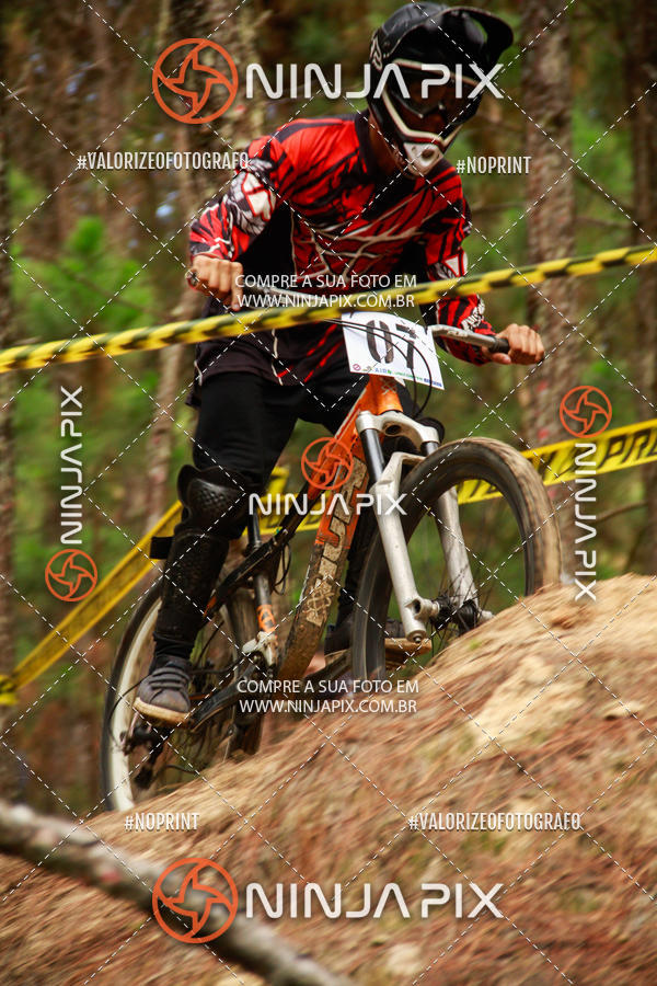 Buy your photos of the eventDownhill Pedreira on Fotop