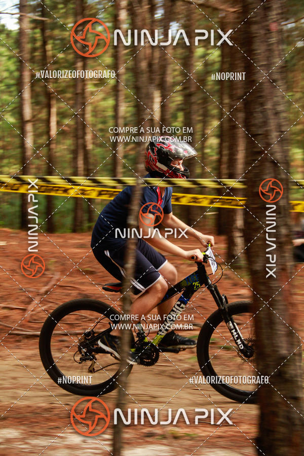 Compra tus fotos del eventoDownhill Pedreira En Fotop