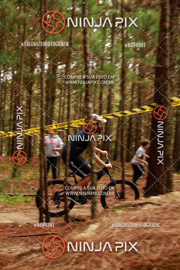 Compra tus fotos del eventoDownhill Pedreira En Fotop